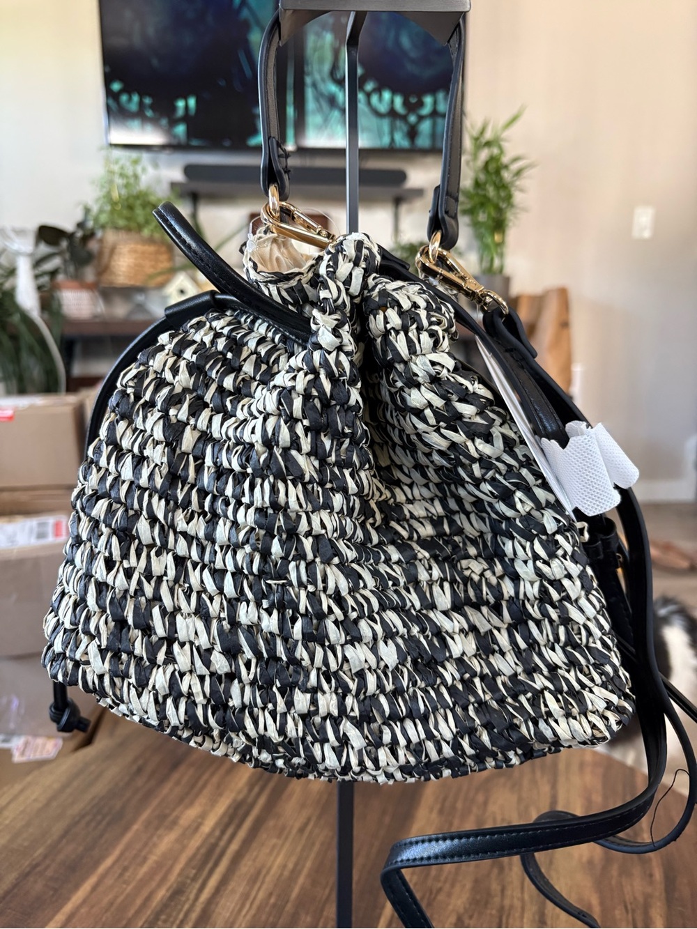 Time and Tru Black & Cream Woven Drawstring Shoulder Bag